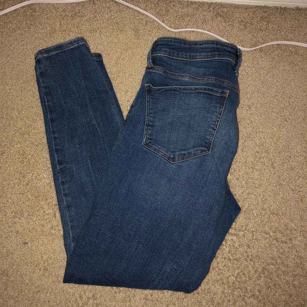 Old navy mid rise jeans. I accept offers :)